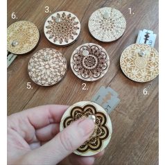 Kenyérbemetsző, Pengetartó