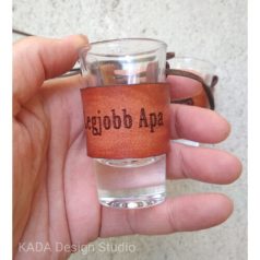 Nyakba akasztható felespohár