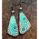 Hatszögek - háromszög bőr fülbevaló