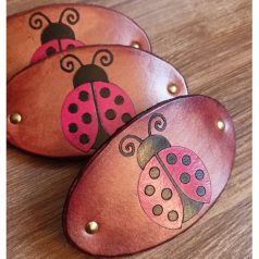 Katica mintás bőr franciacsat