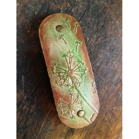 Nyomott mintás hosszúkás bőr franciacsat -pitypang