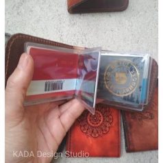 Kártyatartó névvel vagy monogrammal