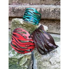 Karkötő hullámos áttört mintával