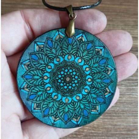 Nagy mandalás medál
